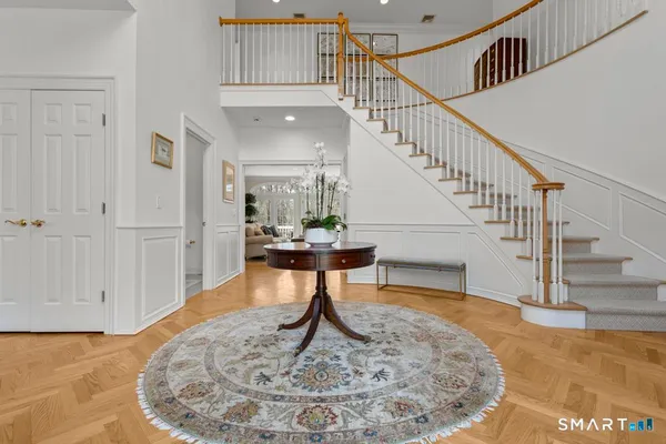 $2,498,000 | 8 Maplewood Lane, Wilton, CT 06897