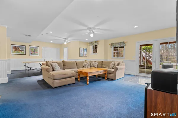 $2,498,000 | 8 Maplewood Lane, Wilton, CT 06897