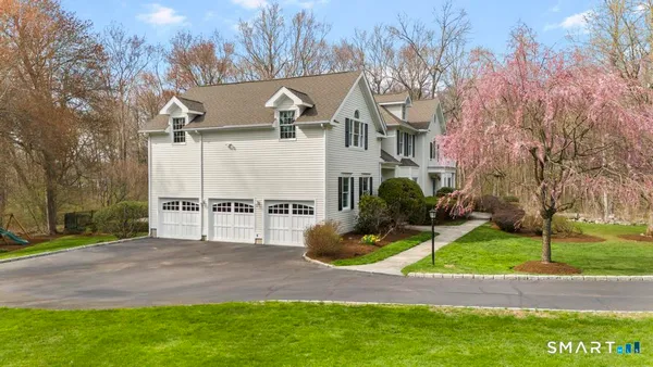 $2,498,000 | 8 Maplewood Lane, Wilton, CT 06897