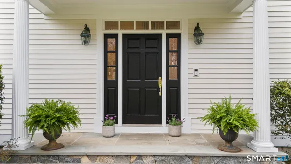 $2,498,000 | 8 Maplewood Lane, Wilton, CT 06897