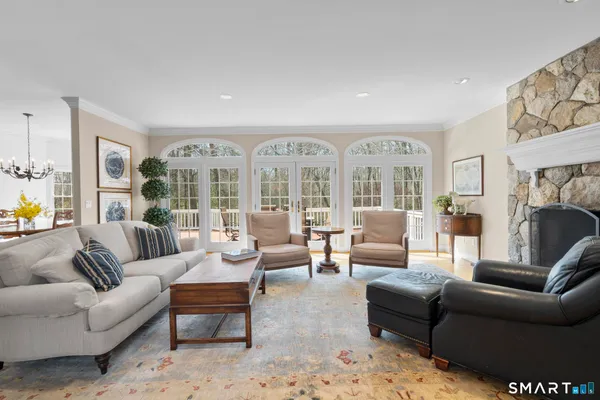 $2,498,000 | 8 Maplewood Lane, Wilton, CT 06897