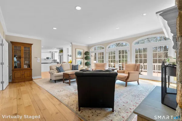 $2,498,000 | 8 Maplewood Lane, Wilton, CT 06897