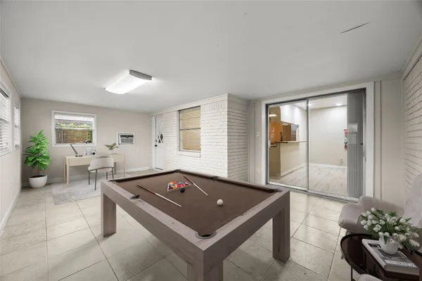 $450,000 | 1607 Buescher Drive, Houston, TX 77043