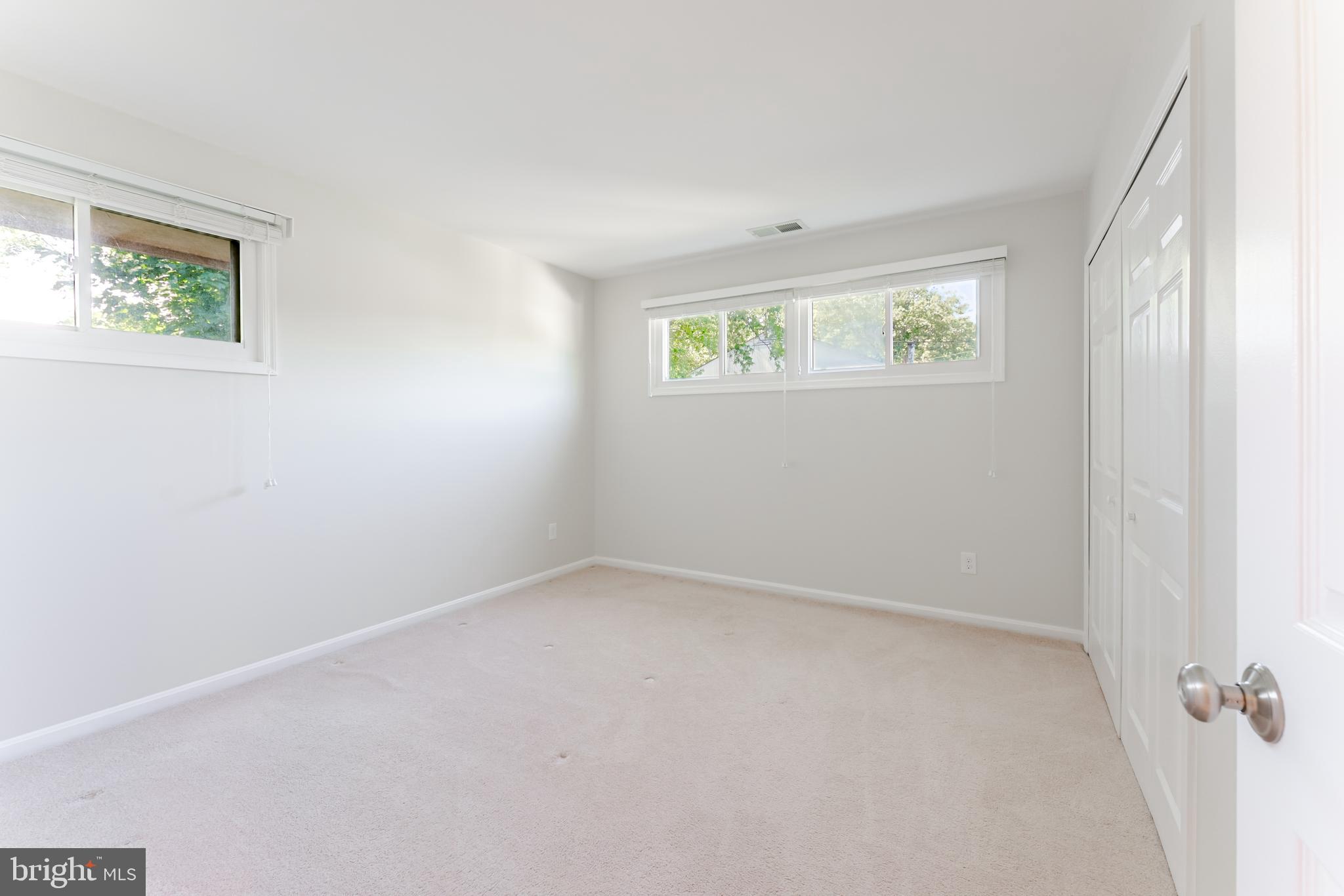5825 Atteentee Road Springfield, VA 22150 - Photo 20 of 37