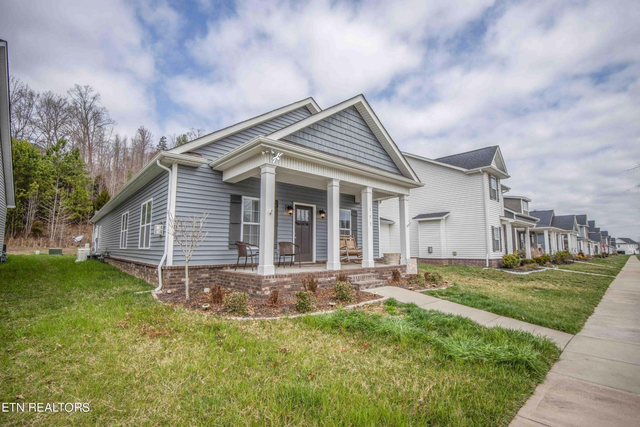 105 West Rarity Ridge Parkway Oak Ridge, TN 37830 - Photo 3 of 28 Gallery Image 3