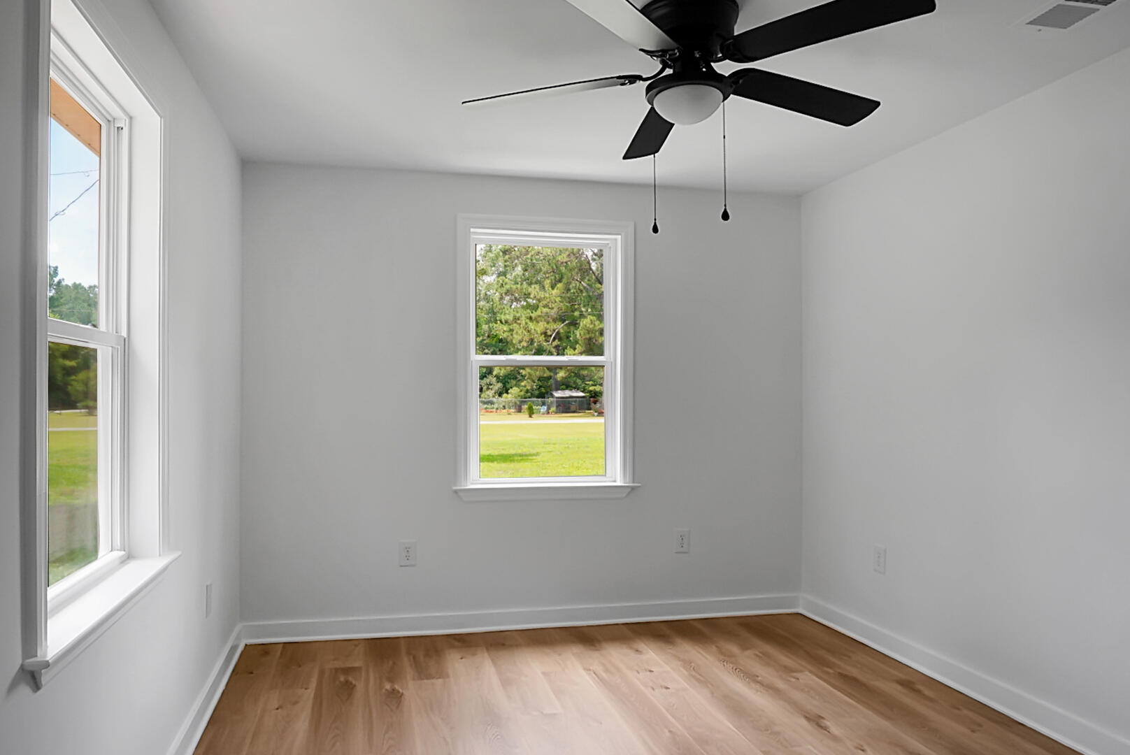 1393 Harristown Road Bonneau, SC 29431 - Photo 38 of 57 DSC06489