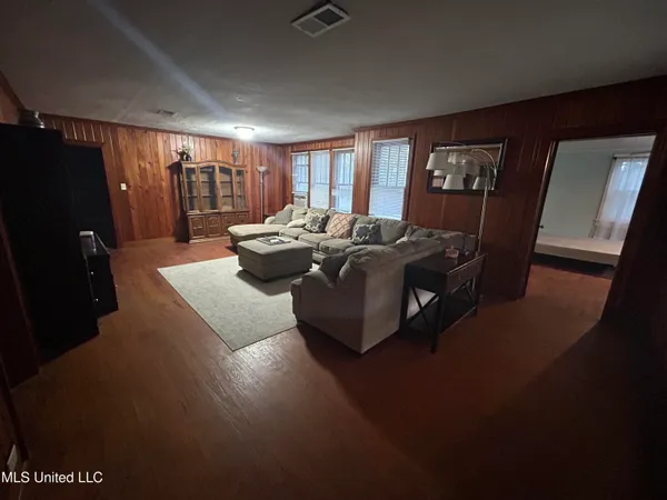 $350,000 | 4024 Old Mill Road, Osyka, MS 39657