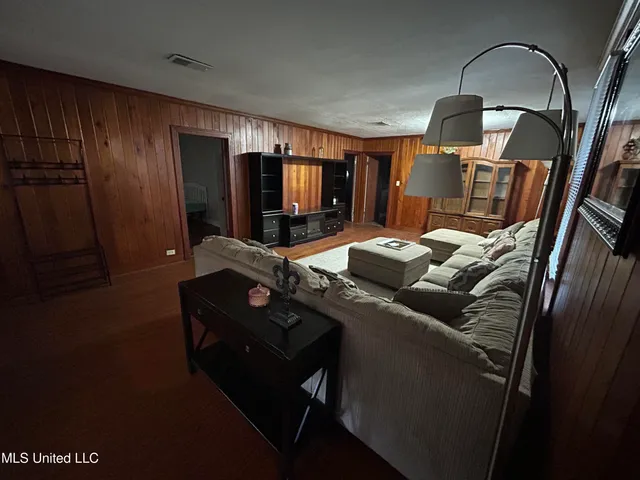 $350,000 | 4024 Old Mill Road, Osyka, MS 39657