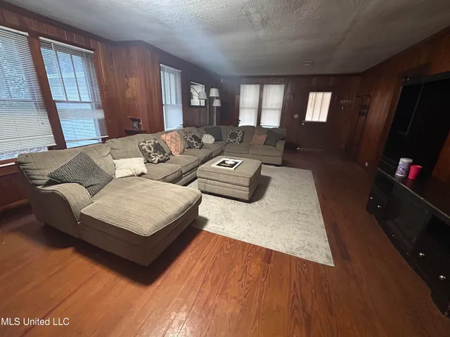 $350,000 | 4024 Old Mill Road, Osyka, MS 39657