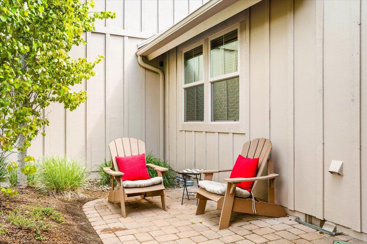 57112 Evergreen Loop, Unit 35 Sunriver, OR 97707 - Photo 3 of 38 03-Exterior
