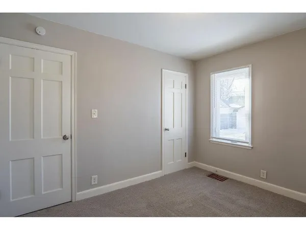 $2,250 | 5247 Dupont Avenue North, Minneapolis, MN 55430