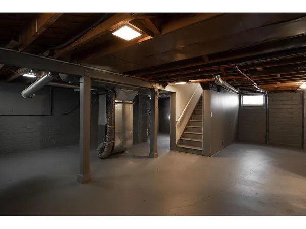 $2,250 | 5247 Dupont Avenue North, Minneapolis, MN 55430