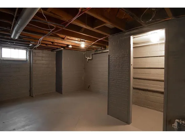 $2,250 | 5247 Dupont Avenue North, Minneapolis, MN 55430