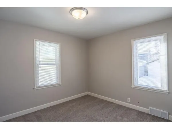 $2,250 | 5247 Dupont Avenue North, Minneapolis, MN 55430