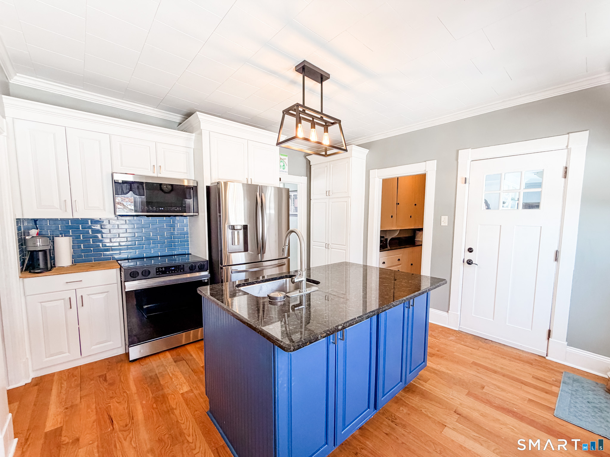 180 Old Turnpike Road Thompson, CT 06262 - Photo 2 of 29