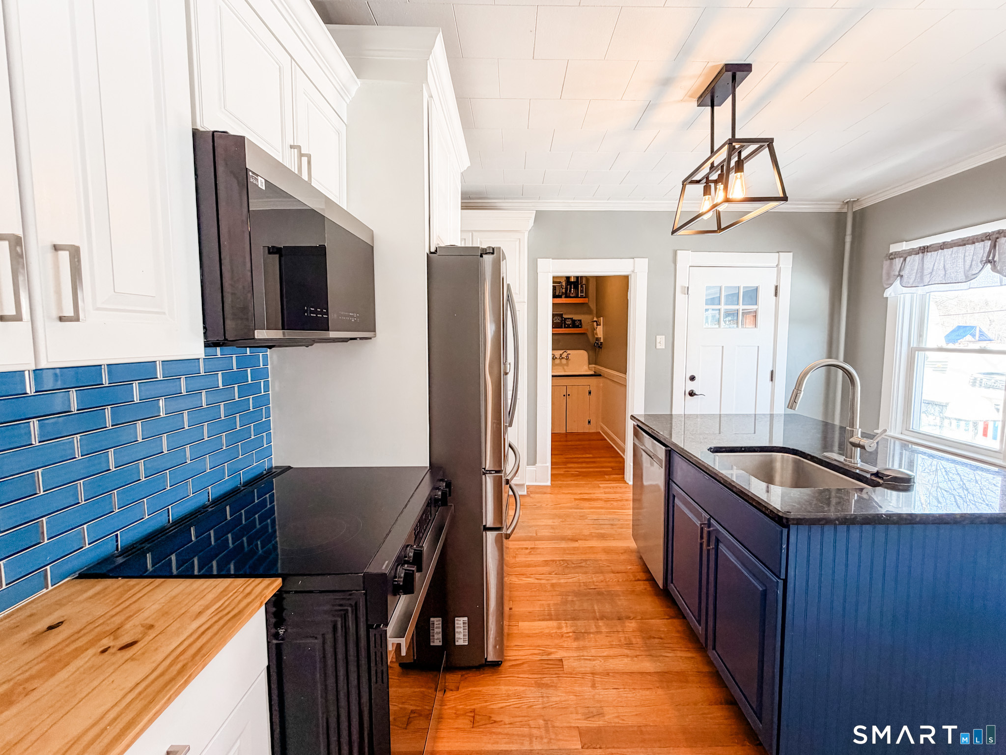 180 Old Turnpike Road Thompson, CT 06262 - Photo 5 of 29