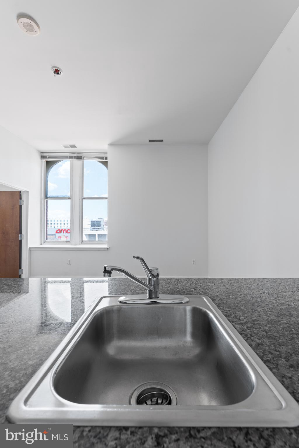 1001 Chestnut Street, Unit 506E Philadelphia, PA 19103 - Photo 12 of 32
