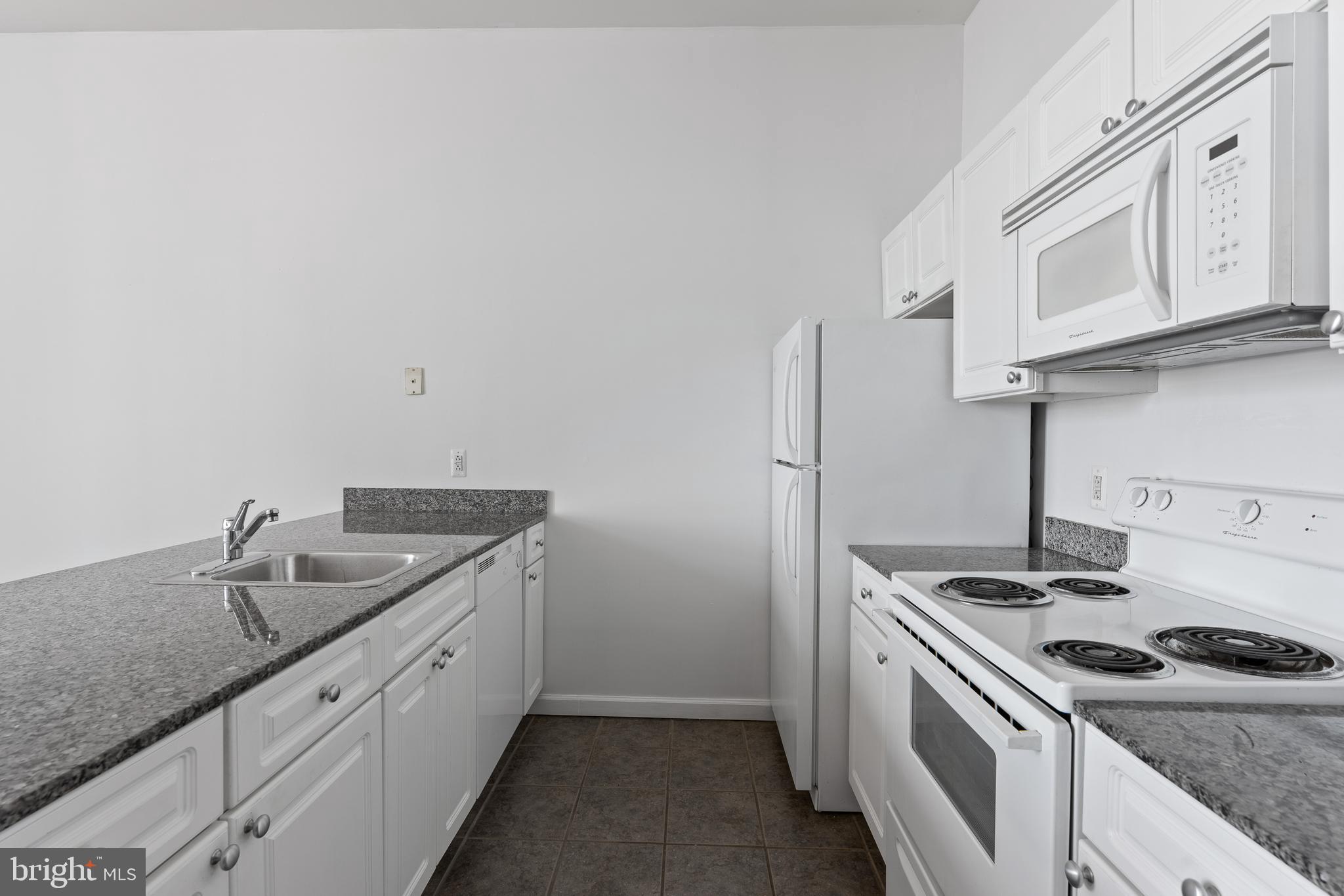 1001 Chestnut Street, Unit 506E Philadelphia, PA 19103 - Photo 15 of 32