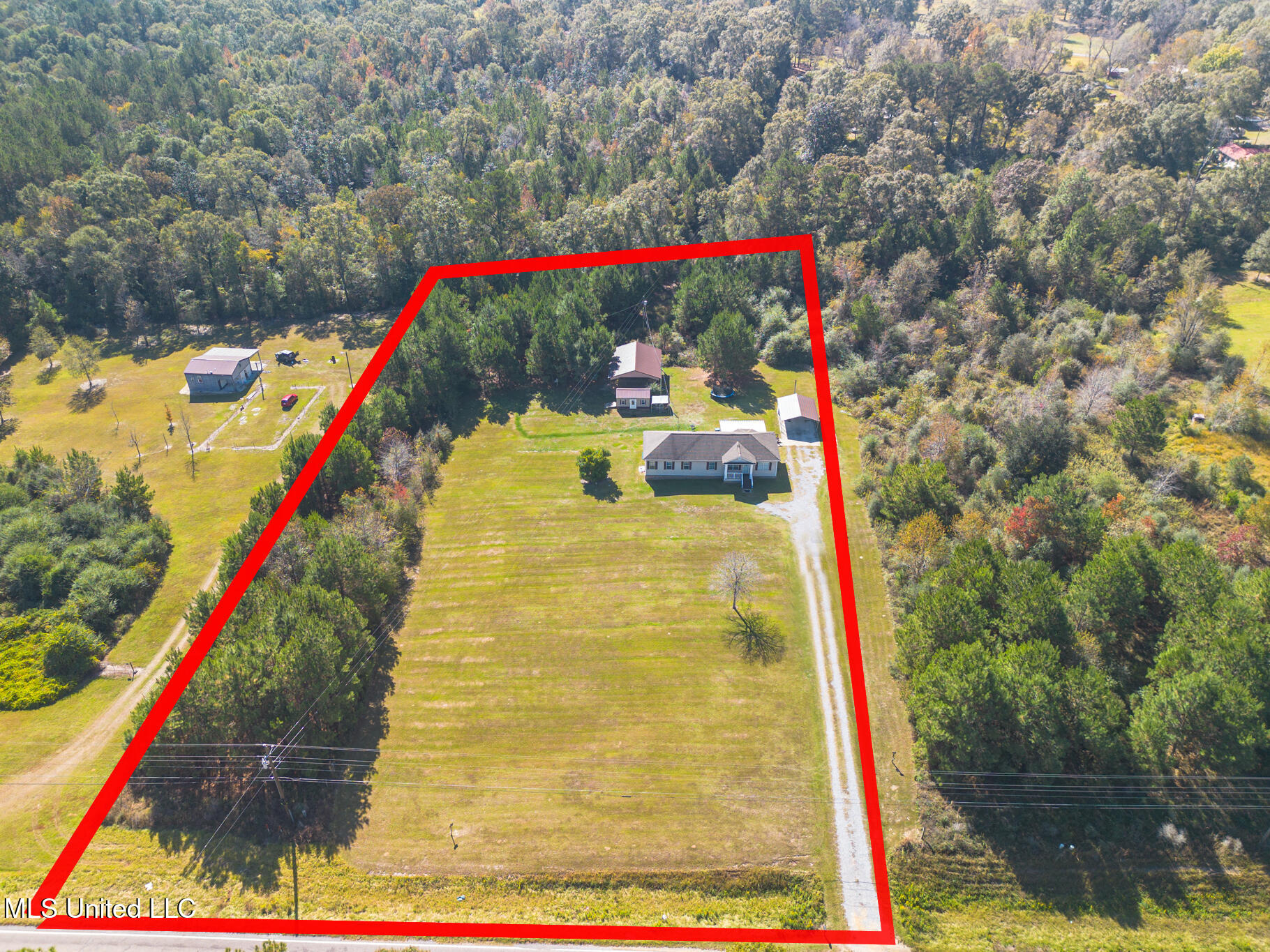 3144 Highway 26 Wiggins, MS 39577 - Photo 2 of 23 6-2s