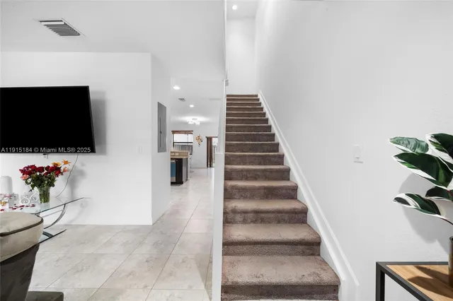 a view of entryway and hall