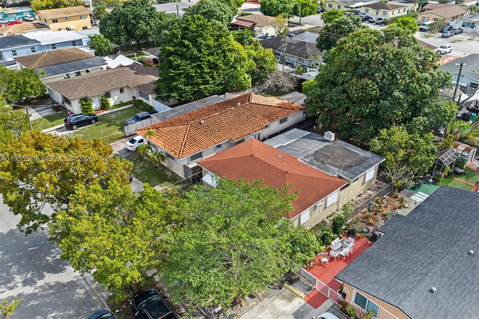 42 East 16th Street Hialeah, FL 33010 - Photo 28 of 30 an aerial view of a house with a garden