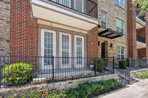 $2,500 | 950 Henderson Street, Unit 1104, Fort Worth, TX 76102