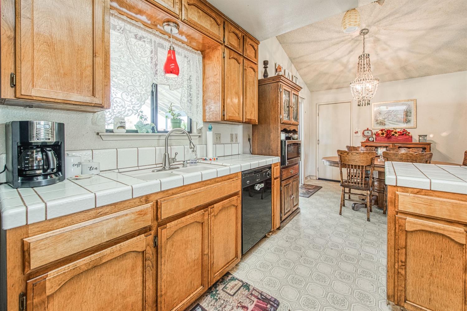 17116 Rodeo Drive Madera, CA 93638 - Photo 12 of 31 Gallery Image 12