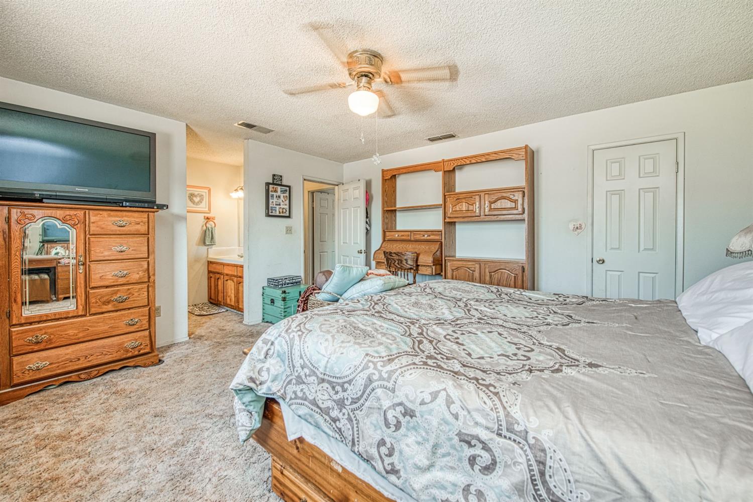 17116 Rodeo Drive Madera, CA 93638 - Photo 21 of 31 Gallery Image 21