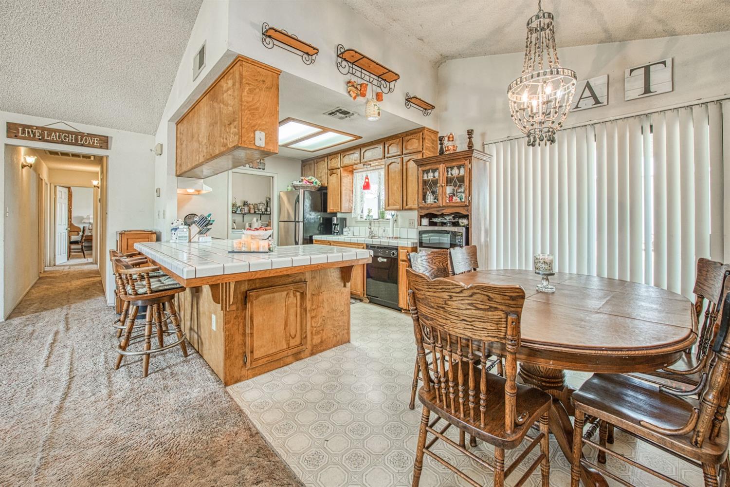 17116 Rodeo Drive Madera, CA 93638 - Photo 8 of 31 Gallery Image 8
