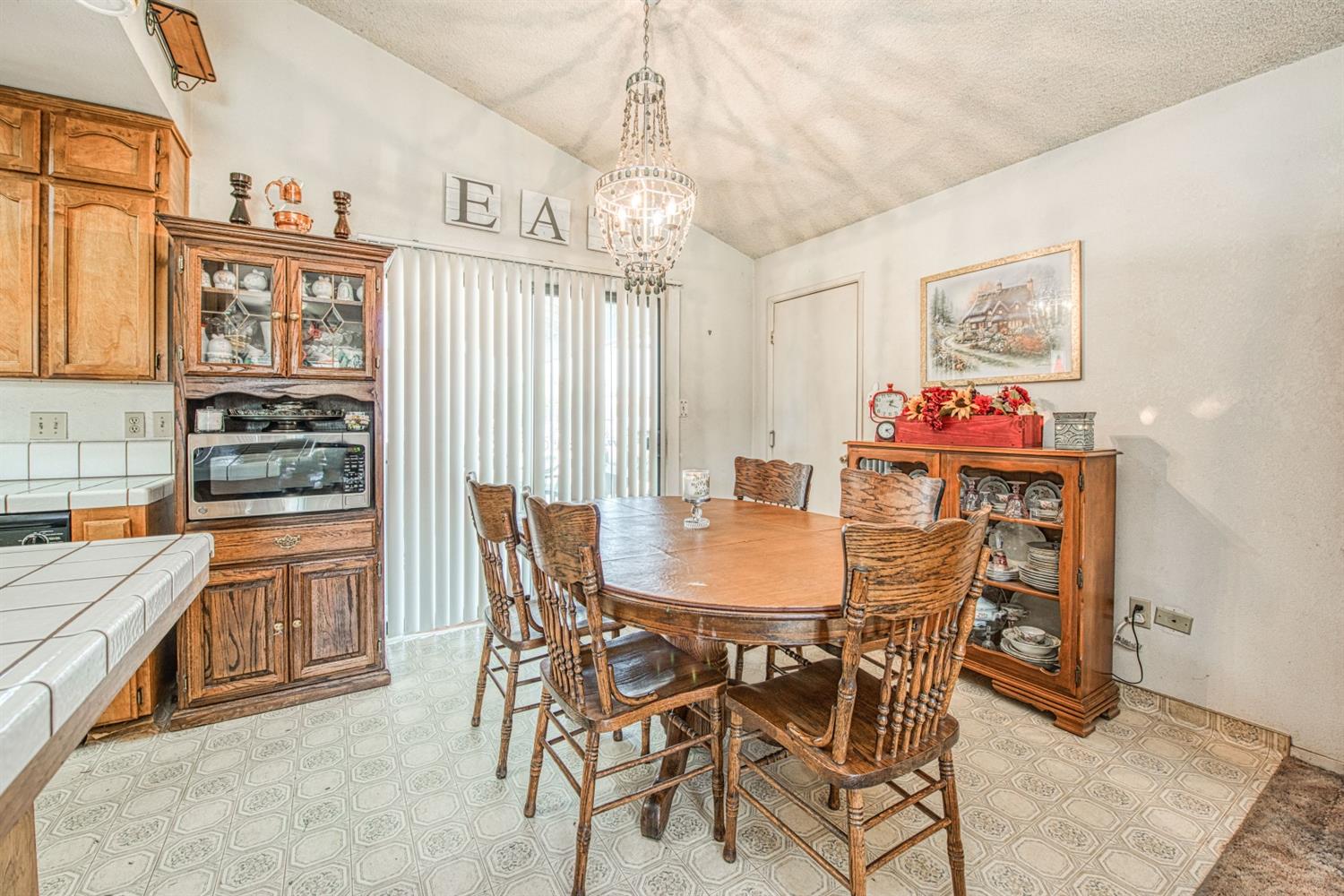17116 Rodeo Drive Madera, CA 93638 - Photo 9 of 31 Gallery Image 9