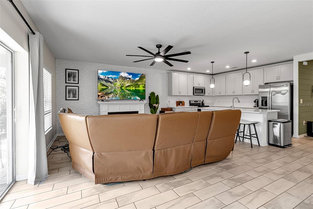 5434 Patano Loop Palmetto, FL 34221 - Photo 19 of 93