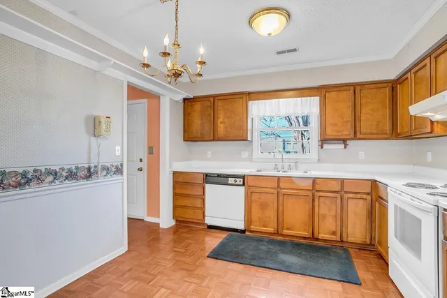 $248,000 | 40 Wood Pointe Drive, Unit 5, Greenville, SC 29615