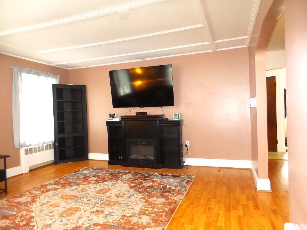 4 Hazelwood Avenue Waterville, ME 04901 - Photo 17 of 37 Living Room