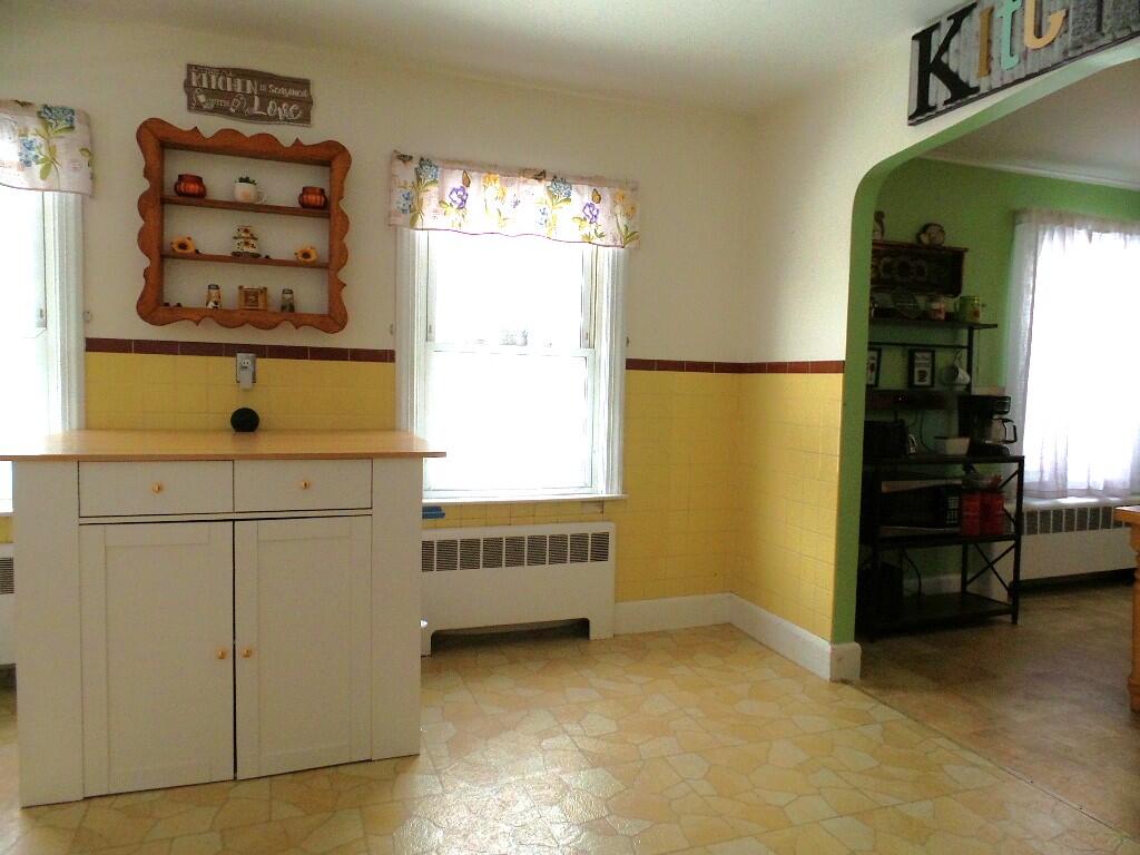 4 Hazelwood Avenue Waterville, ME 04901 - Photo 7 of 37 Kitchen
