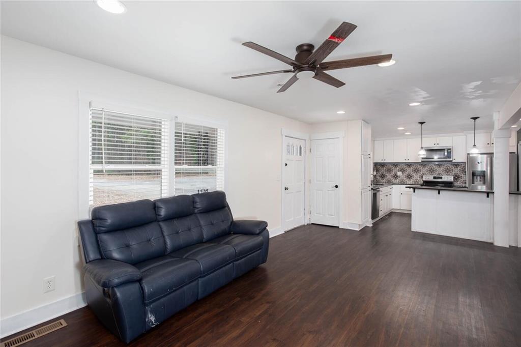 3237 Gus Robinson Road Powder Springs, GA 30127 - Photo 3 of 44