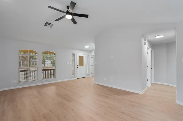 $294,500 | 744 Fairway, Kyle, TX 78640