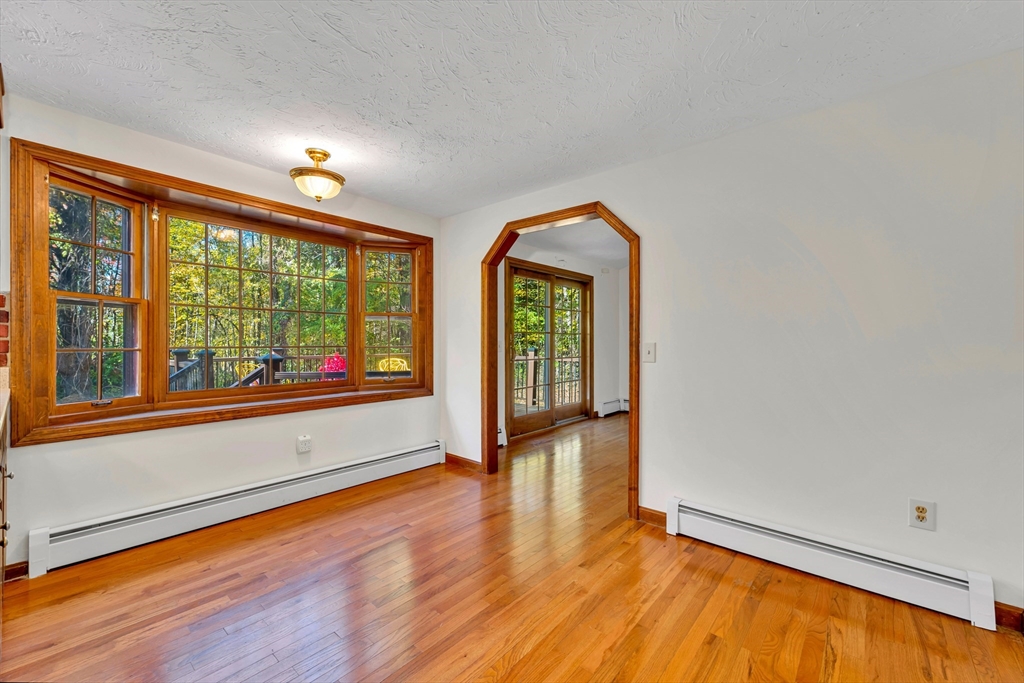 19 James Road Sterling, MA 01564 - Photo 8 of 42 Gallery Image 8
