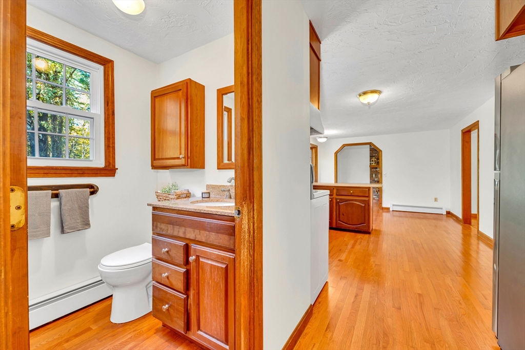 19 James Road Sterling, MA 01564 - Photo 9 of 42 Gallery Image 9