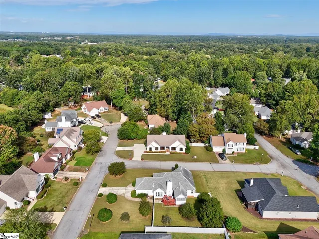 $319,999 | 6 West Fairgate Court, Simpsonville, SC 29680