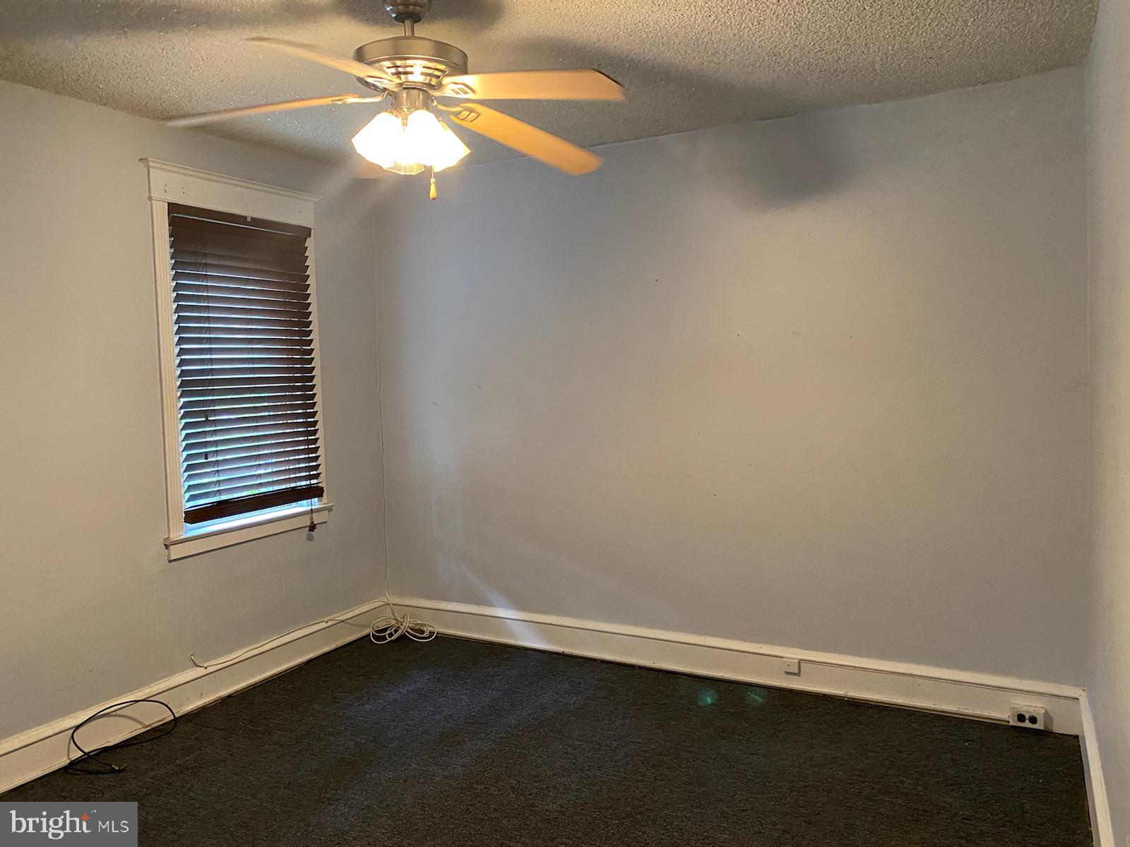 1015 Edgemore Road Philadelphia, PA 19151 - Photo 7 of 11 Gallery Image 7