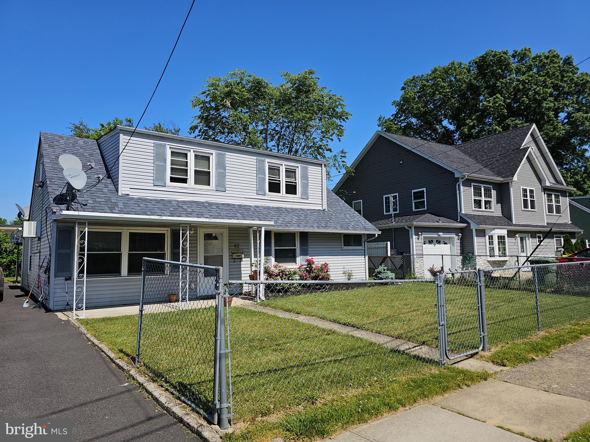 62 Ashley Road Edison, NJ 08817 - Photo 3 of 52