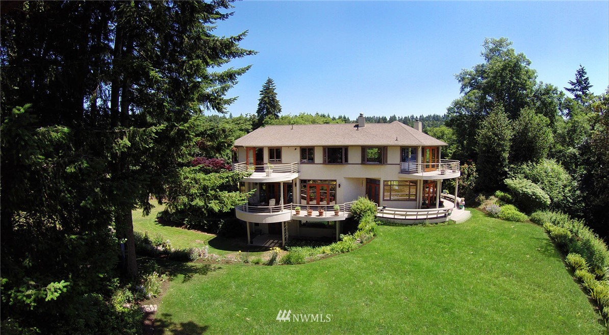 18937 Robinwood Road Southwest Vashon, WA 98070 - Photo 2 of 25 Gallery Image 2