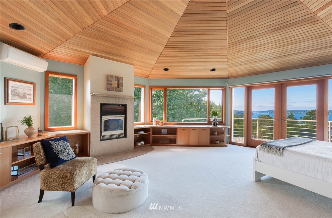 18937 Robinwood Road Southwest Vashon, WA 98070 - Photo 14 of 25 Gallery Image 14