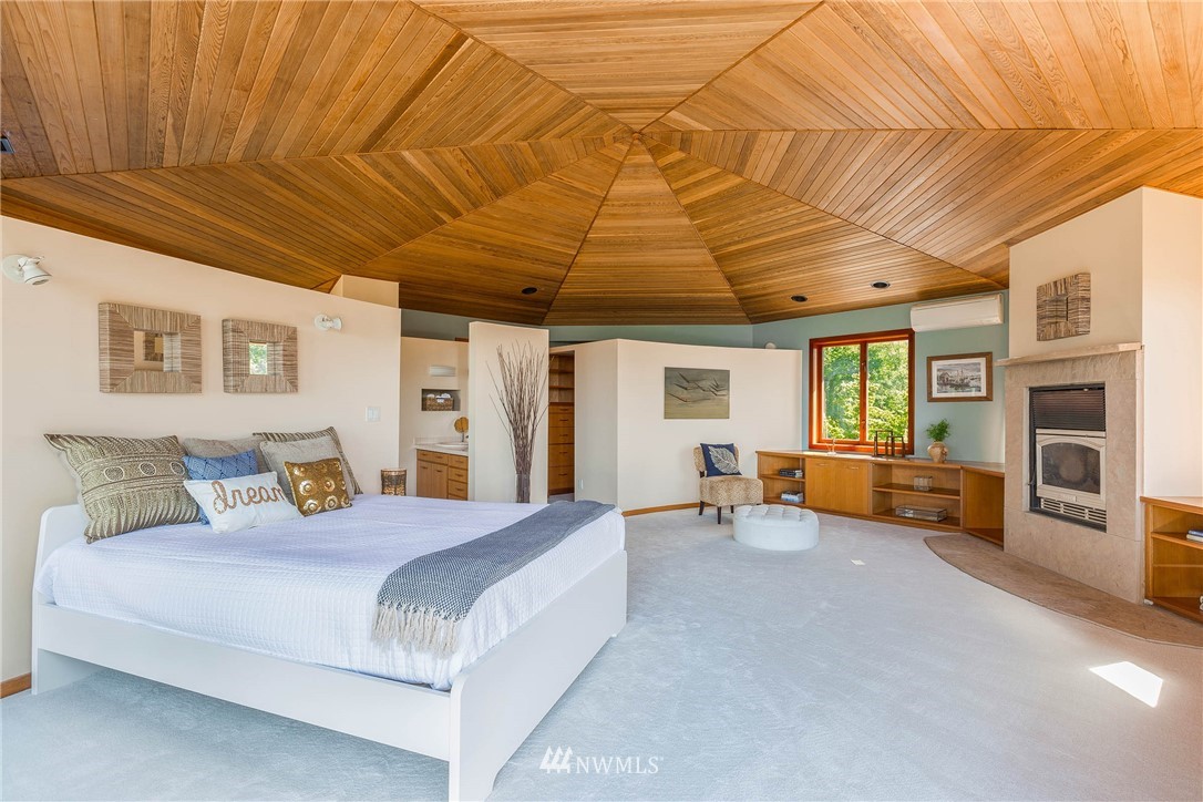 18937 Robinwood Road Southwest Vashon, WA 98070 - Photo 16 of 25 Gallery Image 16