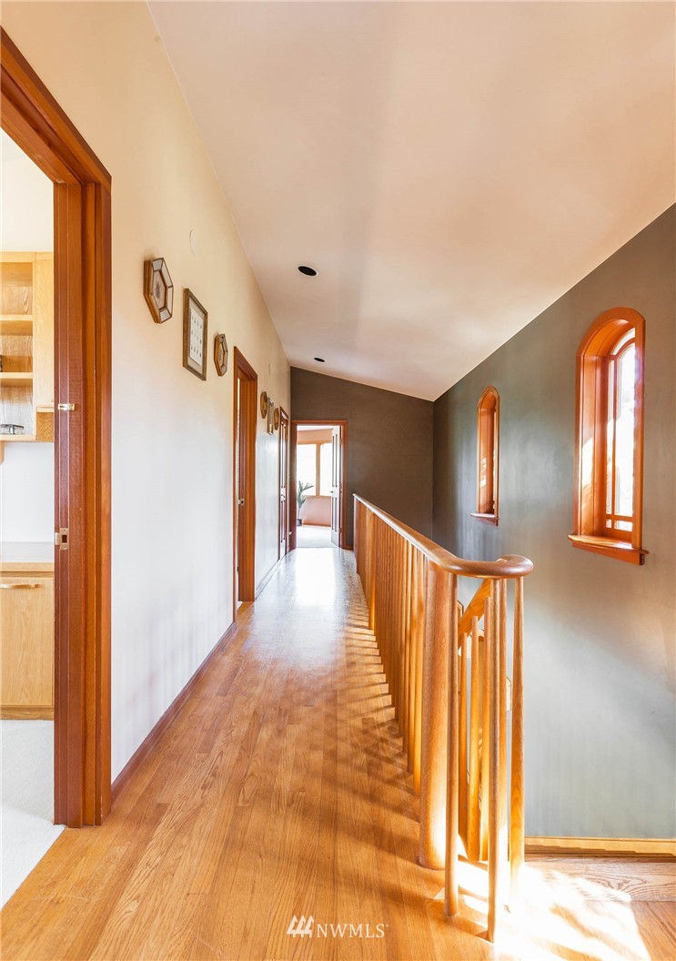 18937 Robinwood Road Southwest Vashon, WA 98070 - Photo 19 of 25 Gallery Image 19