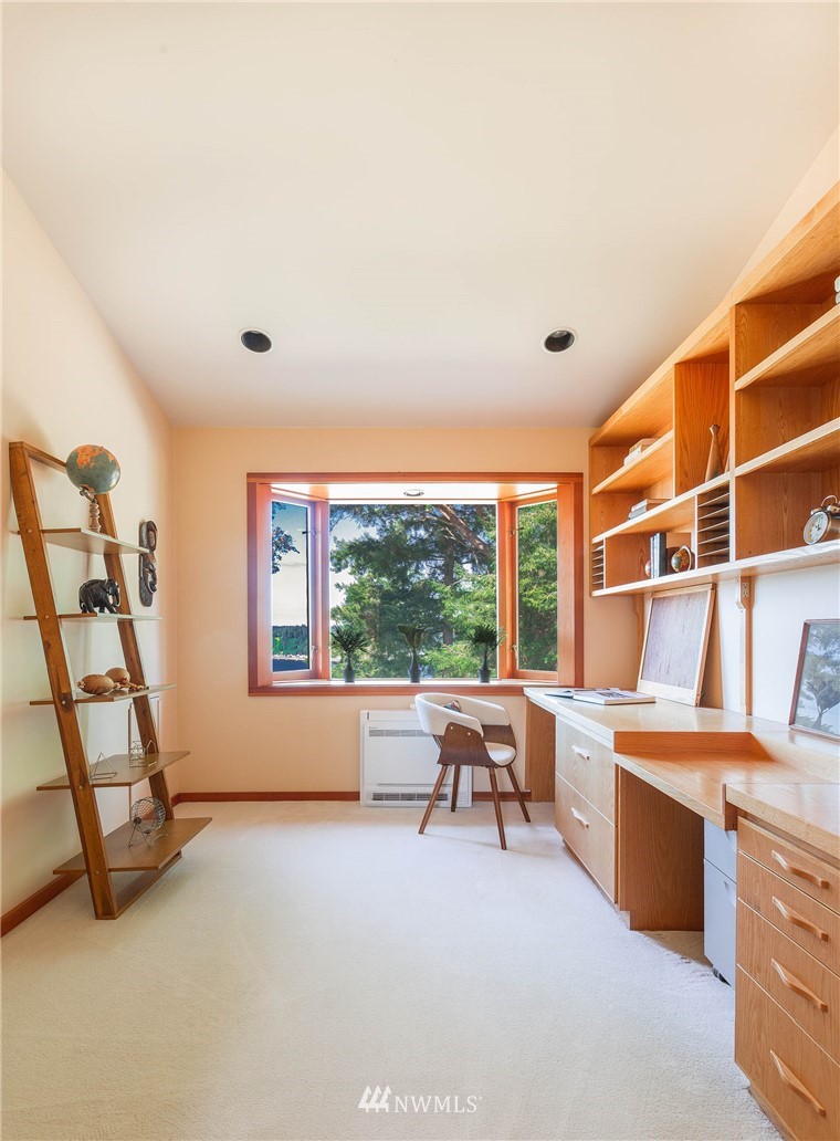 18937 Robinwood Road Southwest Vashon, WA 98070 - Photo 20 of 25 Gallery Image 20