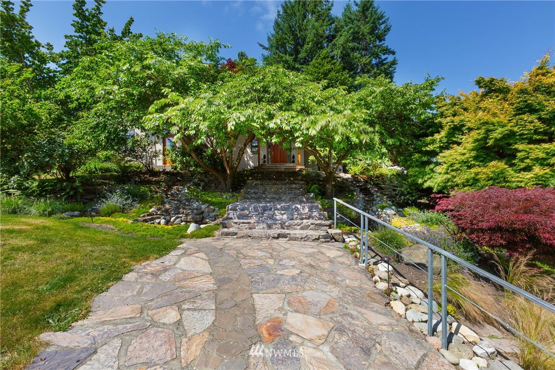 18937 Robinwood Road Southwest Vashon, WA 98070 - Photo 6 of 25 Gallery Image 6