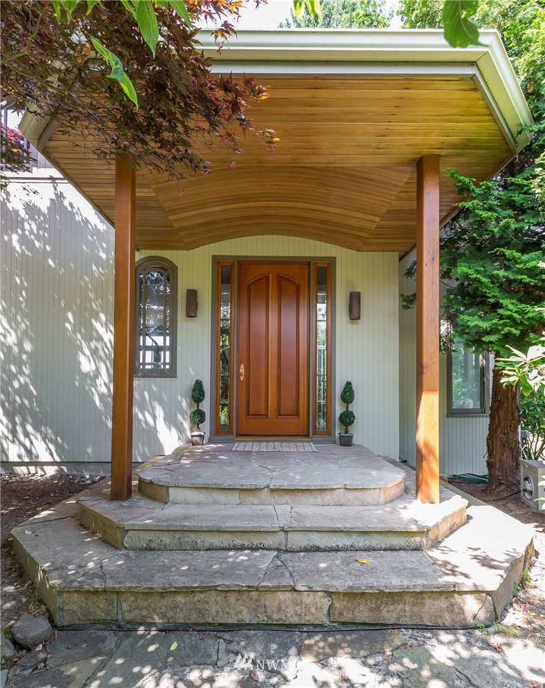 18937 Robinwood Road Southwest Vashon, WA 98070 - Photo 7 of 25 Gallery Image 7