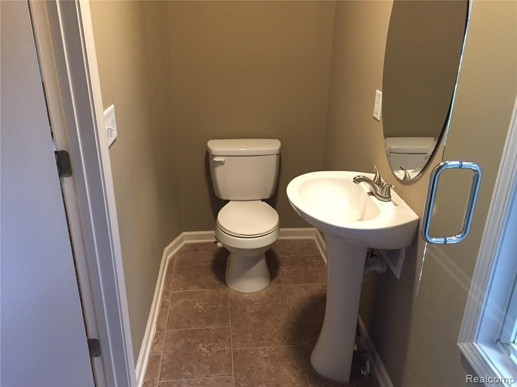 4238 Wakefield Road Berkley, MI 48072 - Photo 13 of 20
