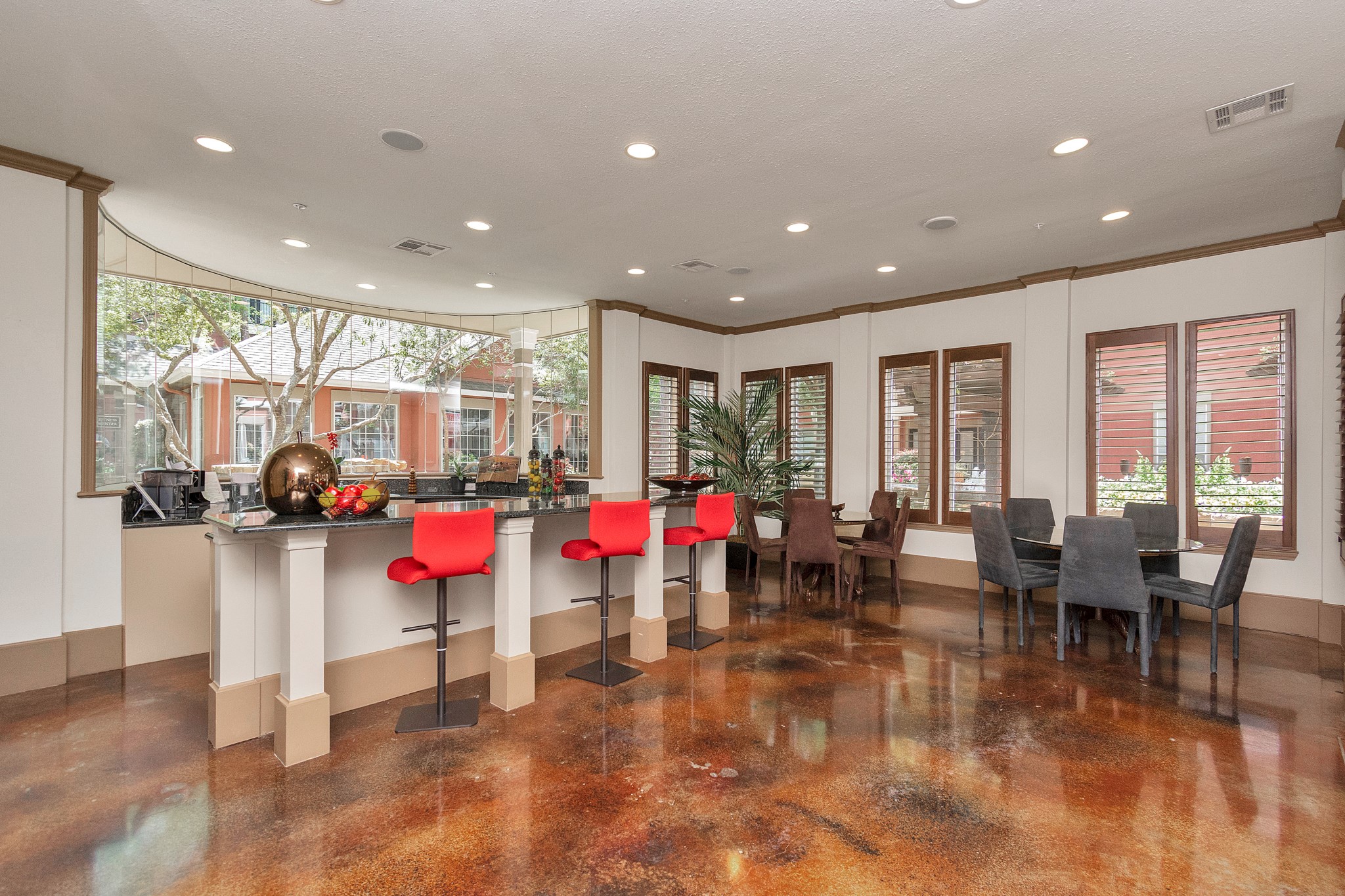 2400 McCue Road, Unit 333 Houston, TX 77056 - Photo 41 of 50 a living room with lots of wooden furniture